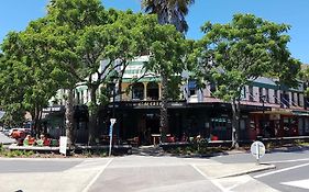 Whakatane Hotel